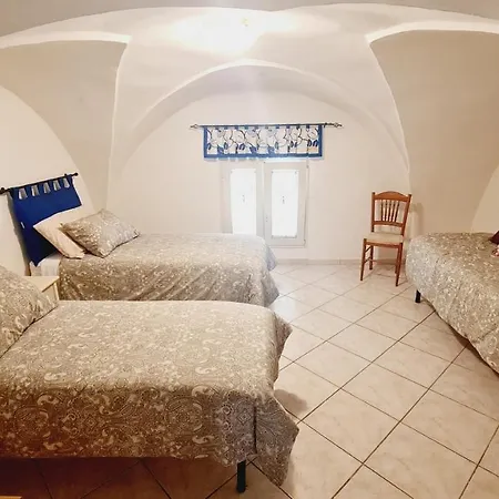 Ambra House * פורטו צ'זראו